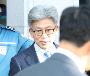 부동산투기혐의 송병기 전 울산 부시장 법정구속